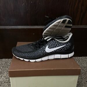 Nike Black and White Patterned Sneakers